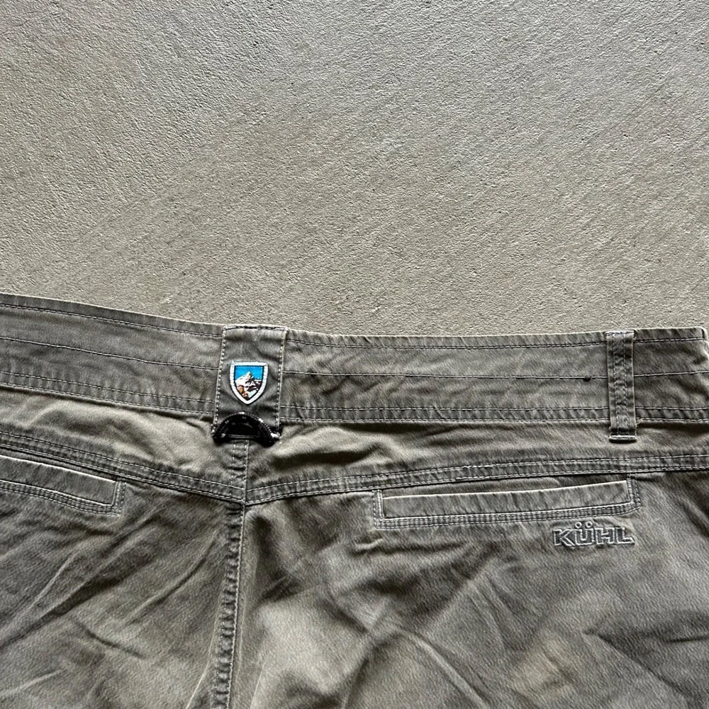 Kuhl Shorts Mens Size 40‎ Brown Vintage Patina Dye Hiking Outdoor Trail Cargo